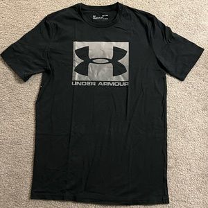Under Armour T-shirt